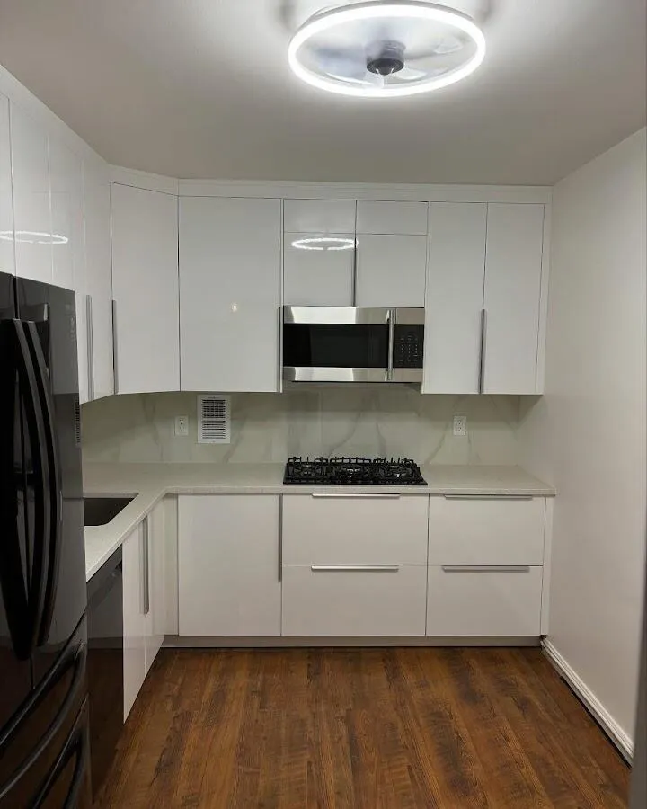 Renovated kitchen with quartz countertops in Hiram